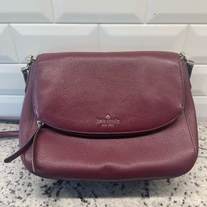 Kate spade like new two strap leather multi pocket no smoking no animal home